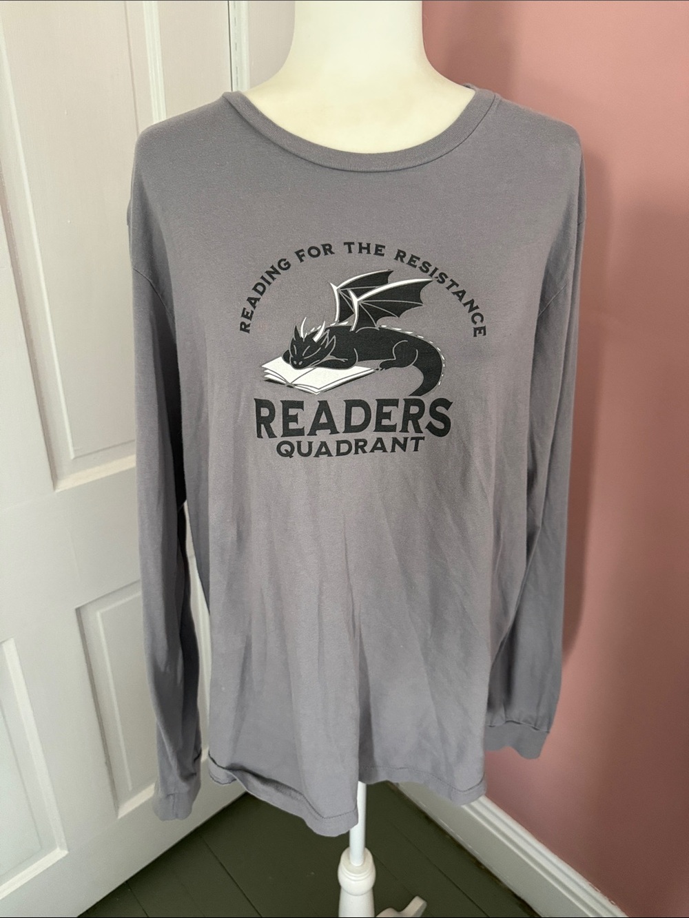 Readers Quadrant Long Sleeve Graphic Tee - Gray